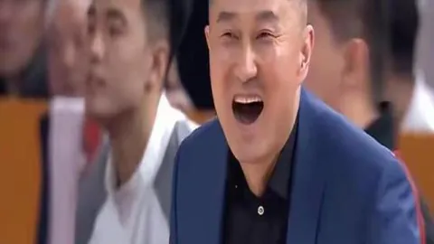 塔图姆3双表现：努力见证成功之路